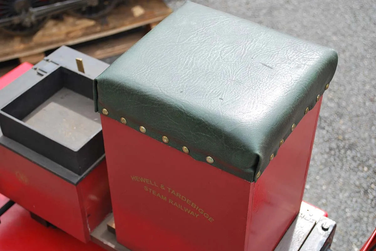 Ground level 5 inch gauge driving truck