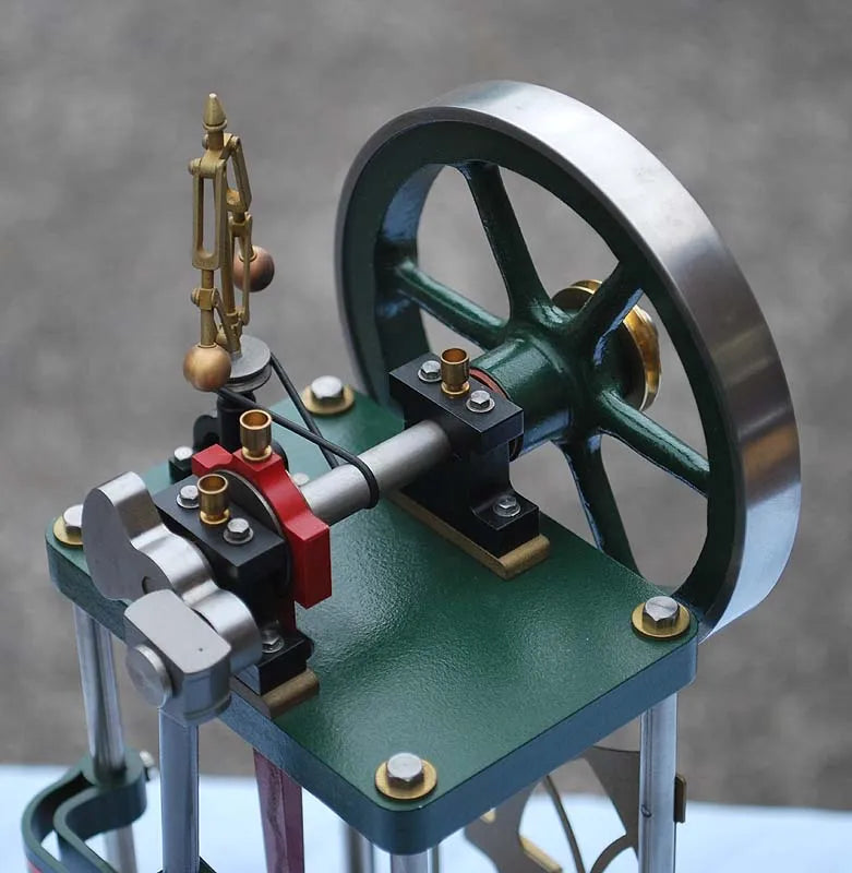Cotswold Heritage "Ariel" vertical engine
