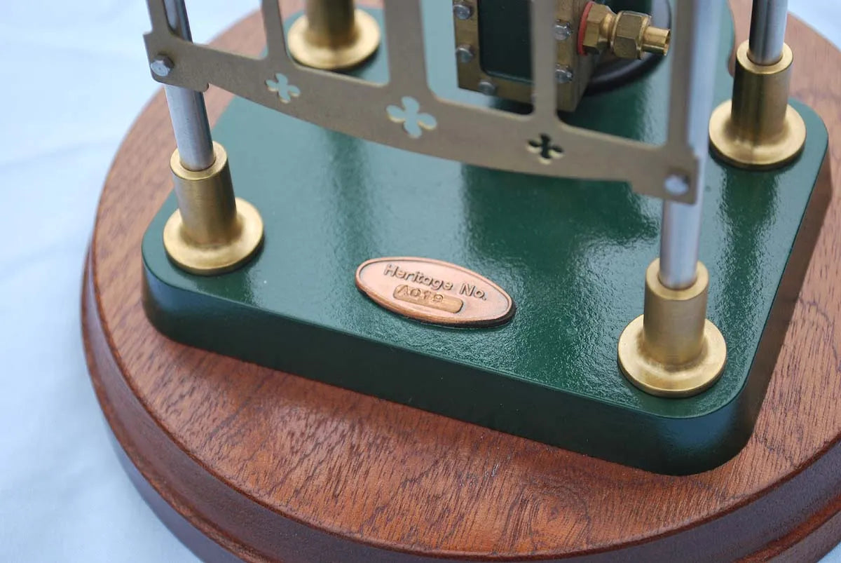 Cotswold Heritage "Ariel" vertical engine