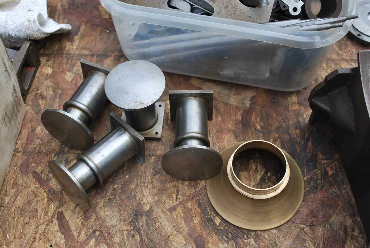 7 1/4 inch gauge part-built GWR 15xx