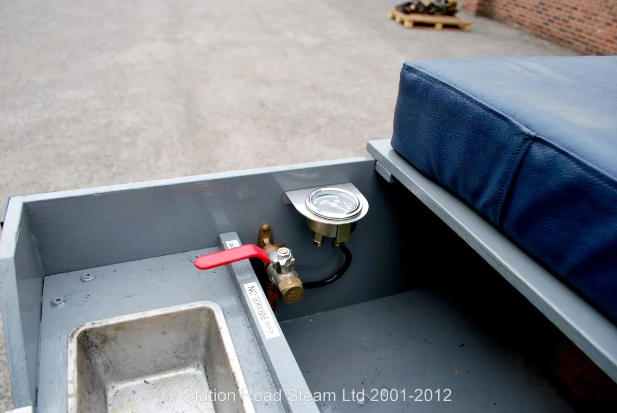 7 1/4 inch gauge "Tich" with driving truck