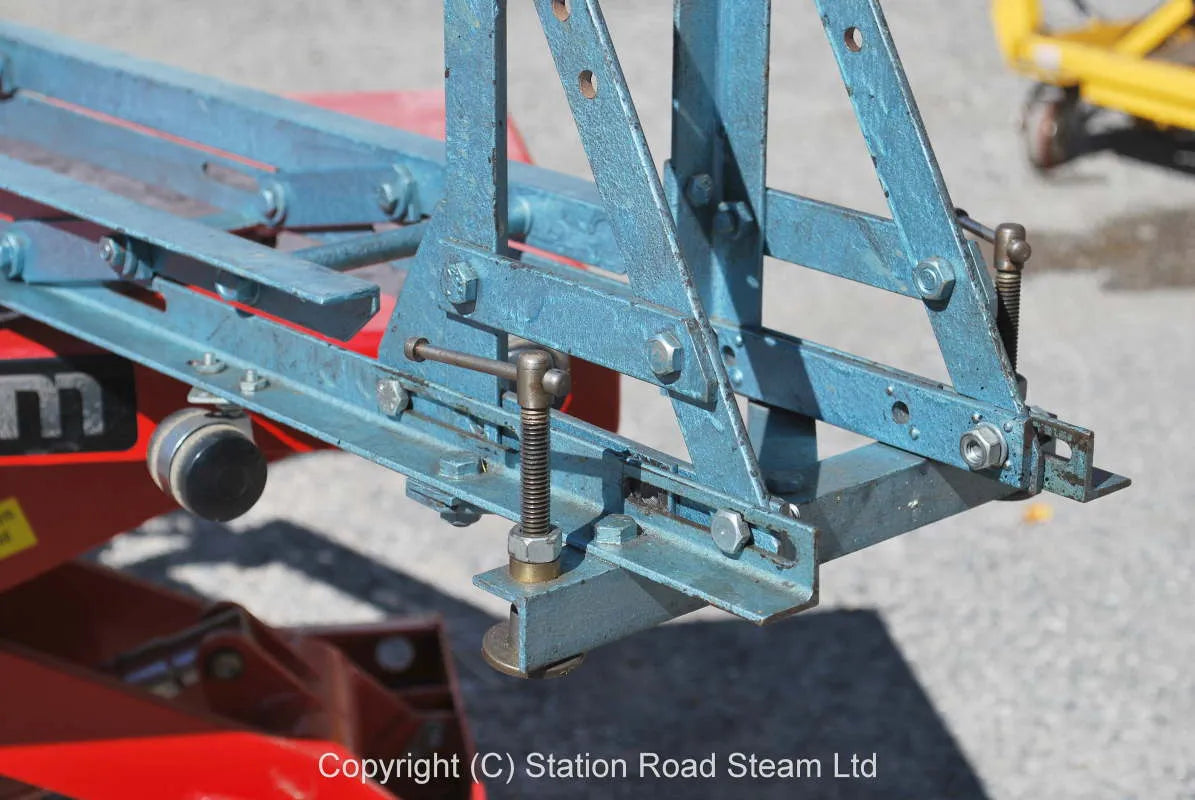5 inch gauge engine building stand