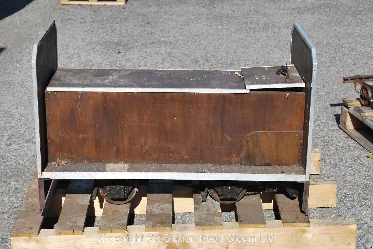 7 1/4 inch gauge battery-electric tram