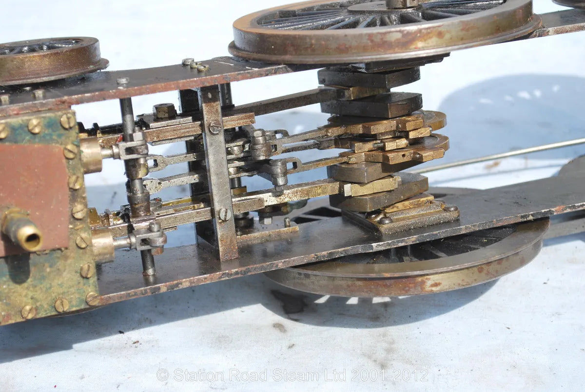 3 1/2 inch gauge LNWR 2-4-0 "Mabel"