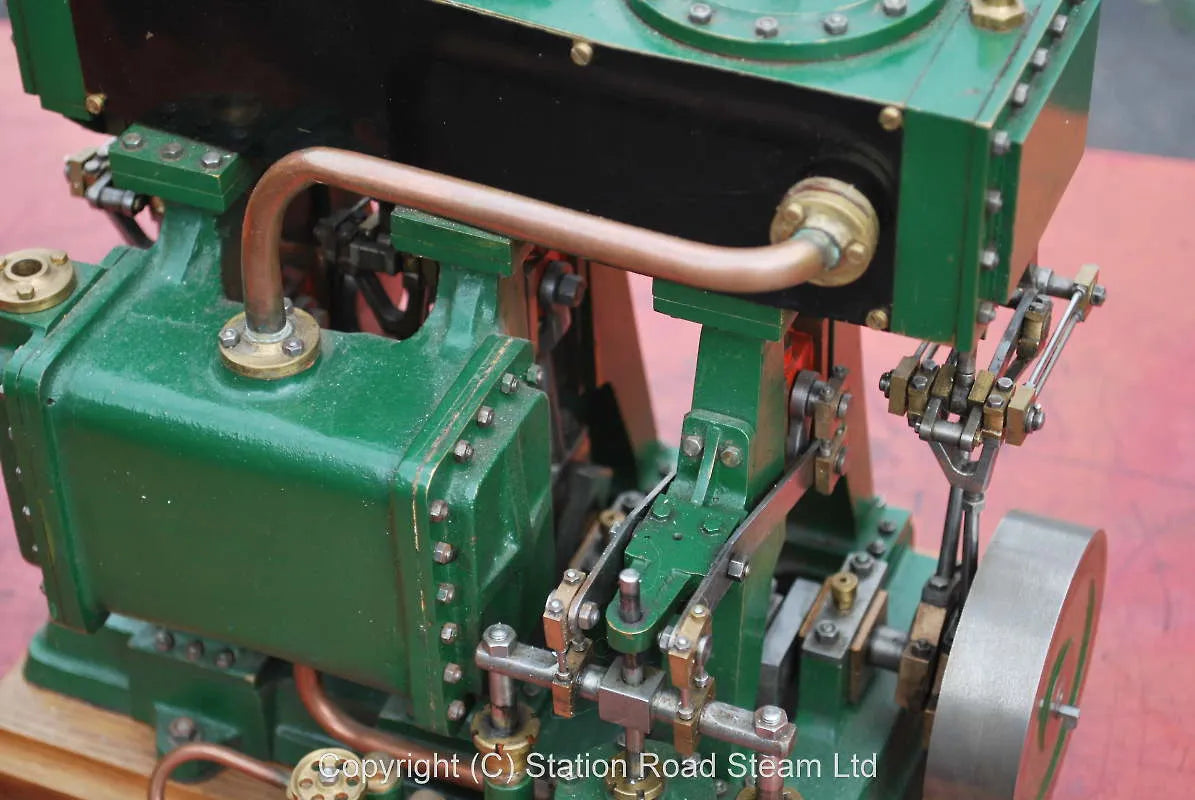 Triple expansion engine