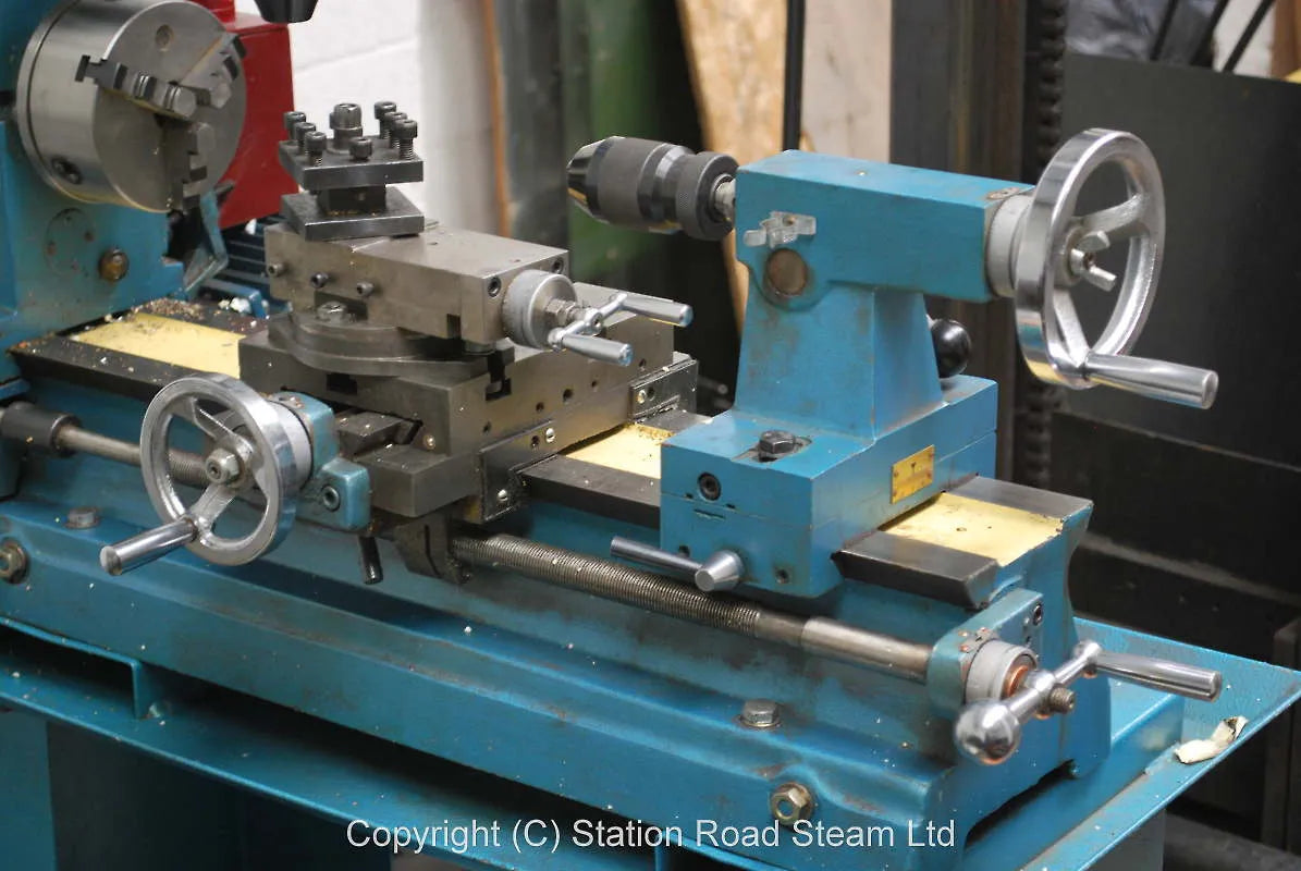 Lathe with milling attachment