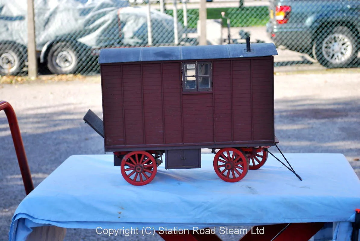 1 1/2 inch scale Allchin & living van