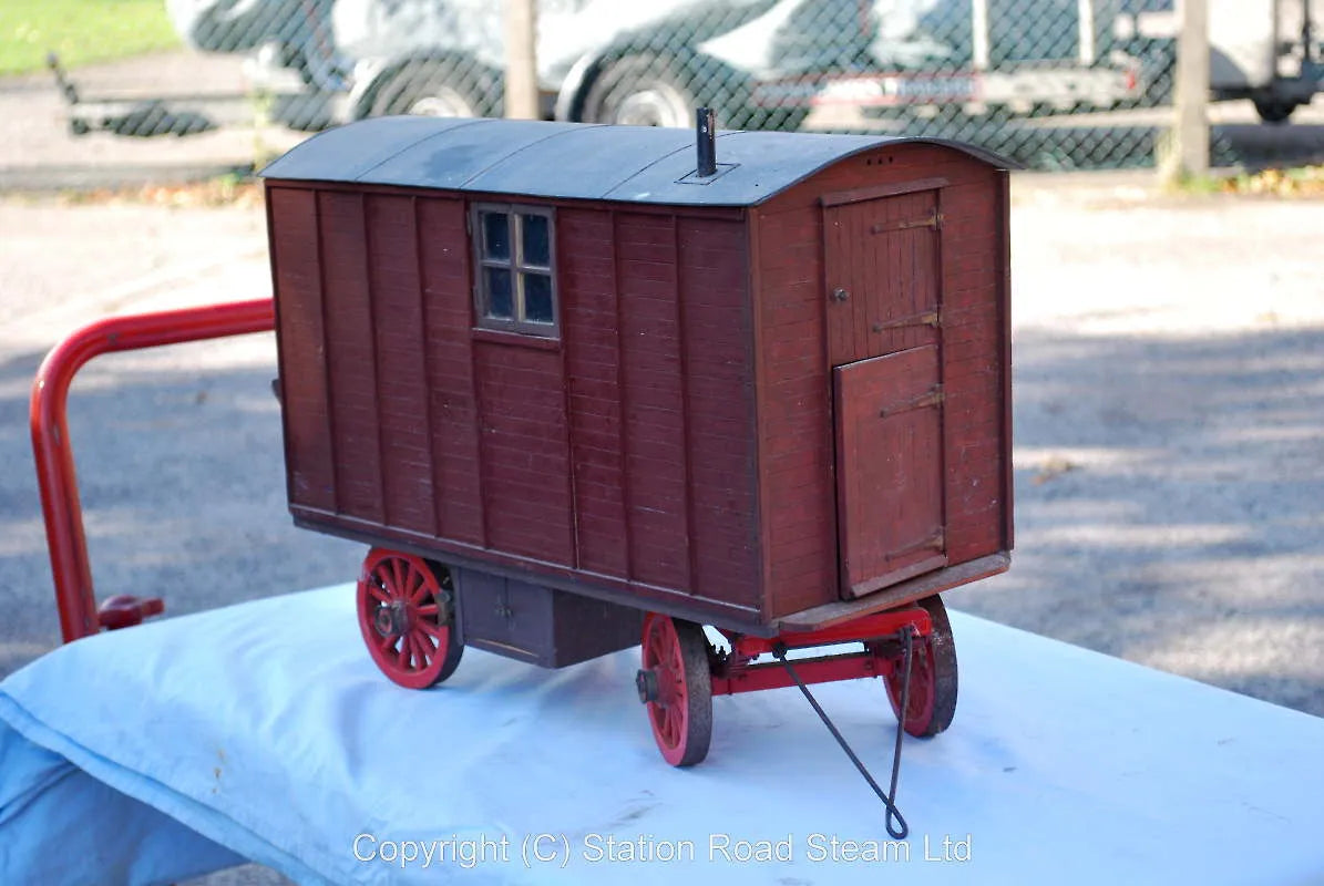 1 1/2 inch scale Allchin & living van