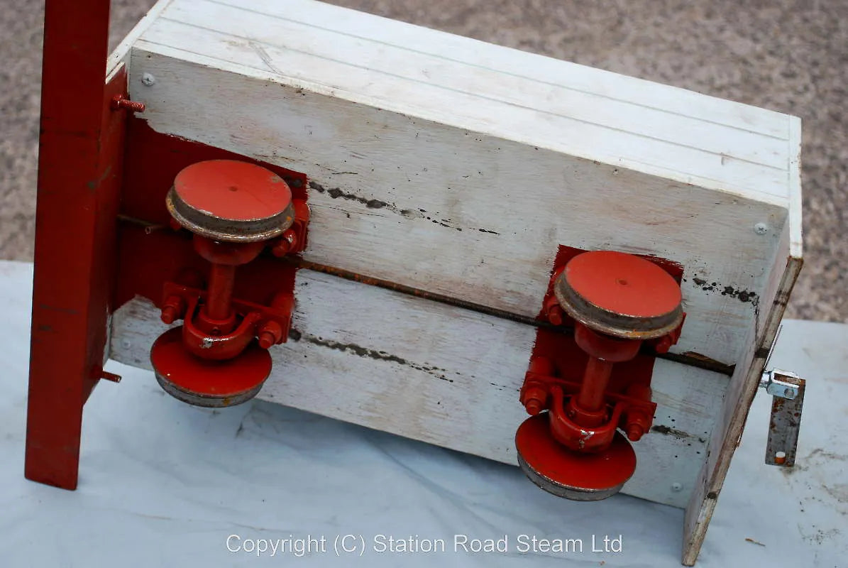 5 inch gauge grey driving truck with foot rest & water tank