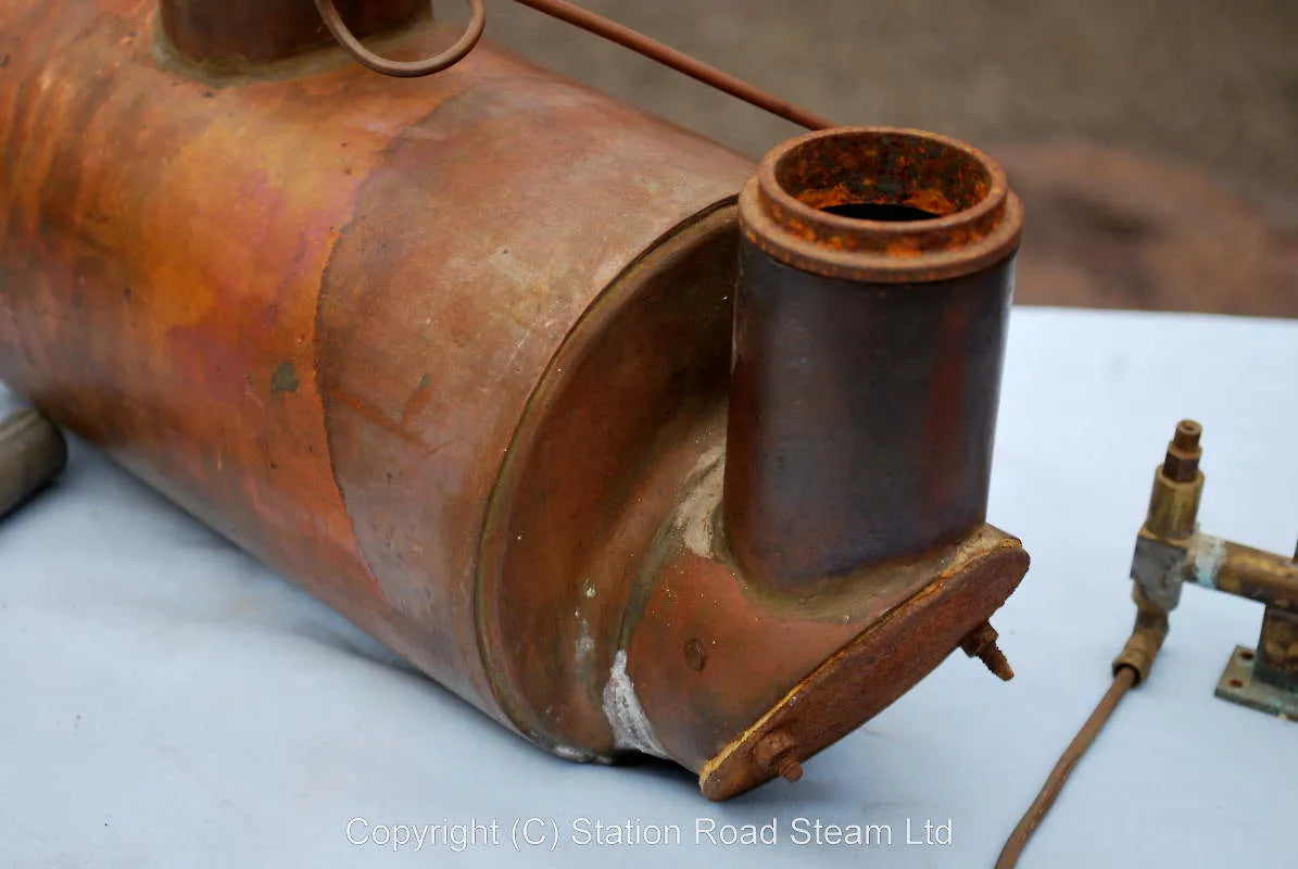 Centre flue marine boiler