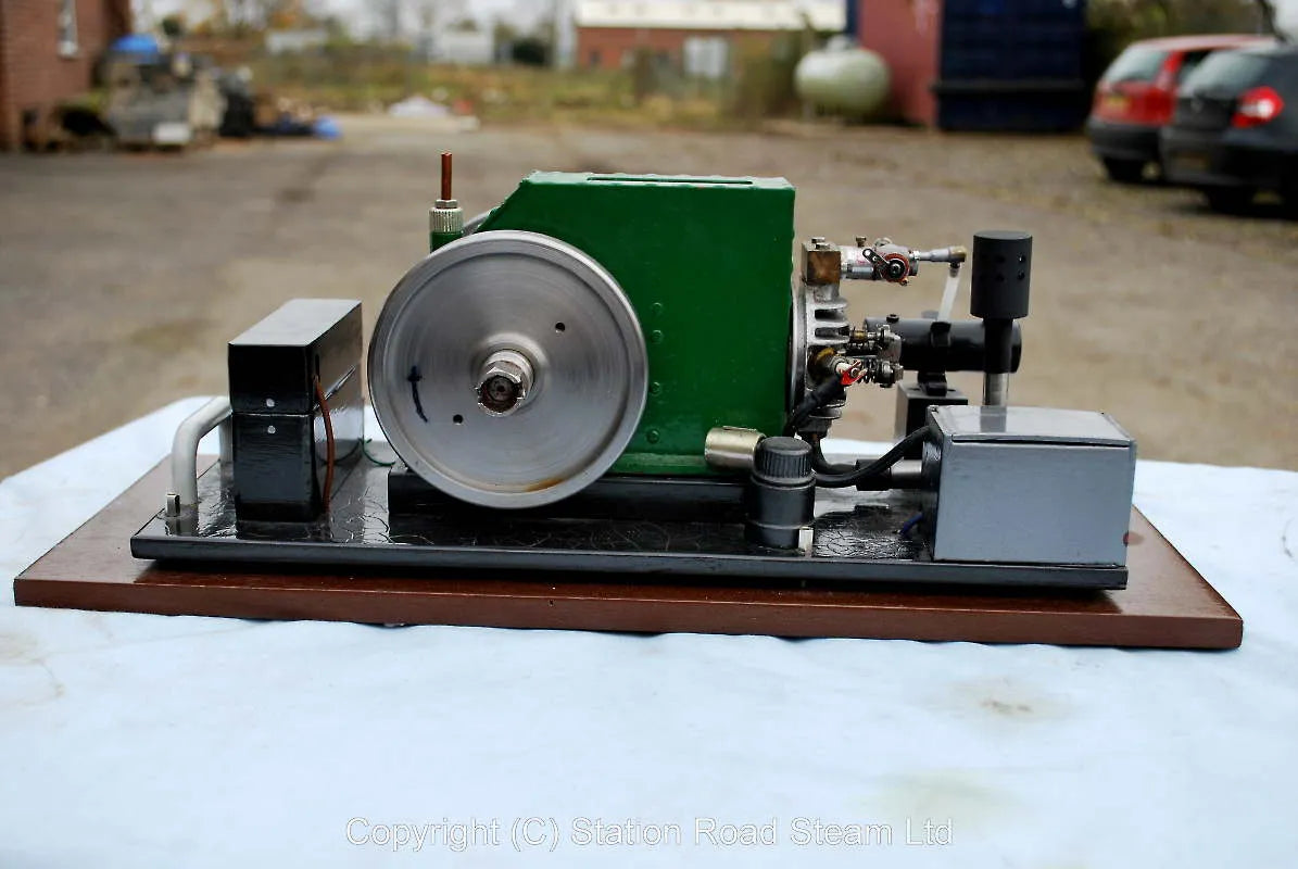 Westbury road roller engine