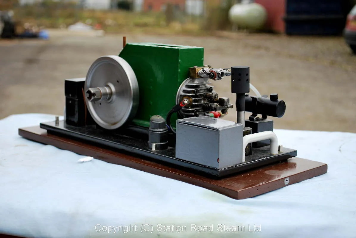 Westbury road roller engine