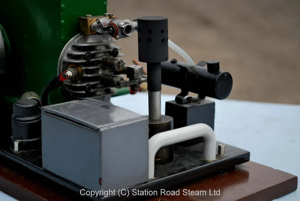 Westbury road roller engine