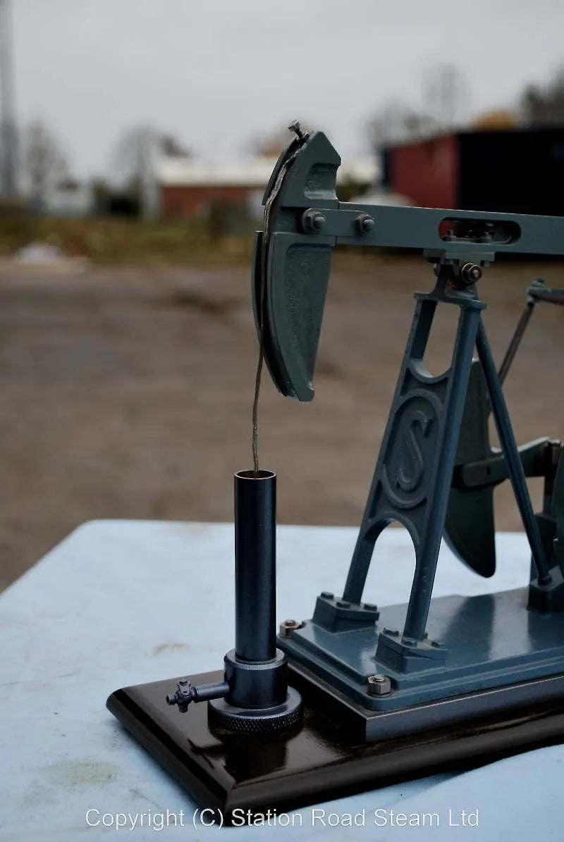 Oil field pump