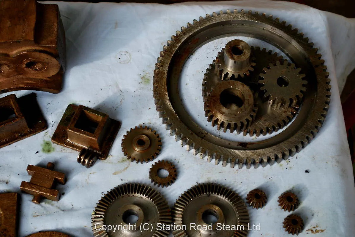 2 inch scale Ransomes, Sims & Jefferies parts & boiler