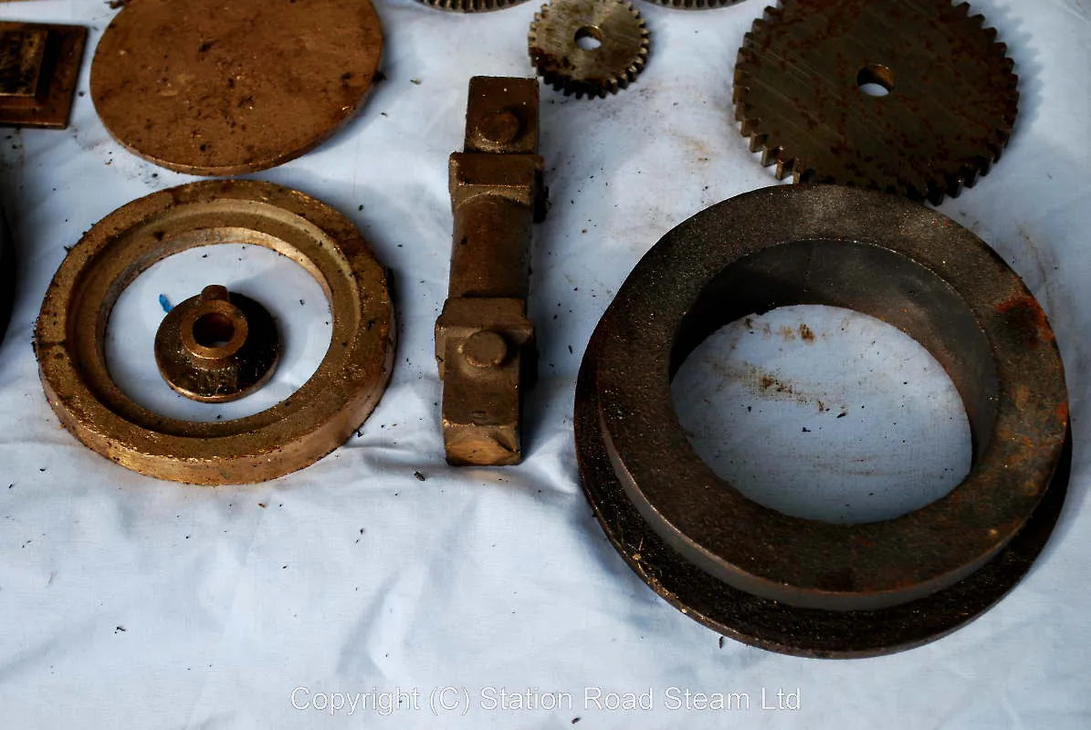 2 inch scale Ransomes, Sims & Jefferies parts & boiler