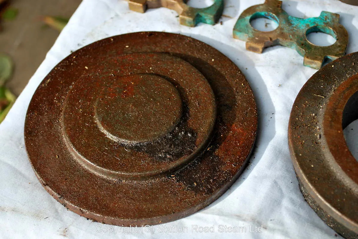2 inch scale Ransomes, Sims & Jefferies parts & boiler
