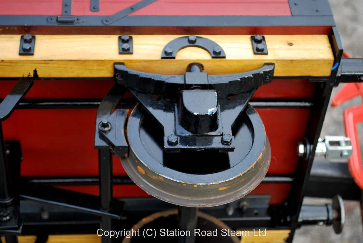 7 1/4 inch gauge planked wagon driving truck