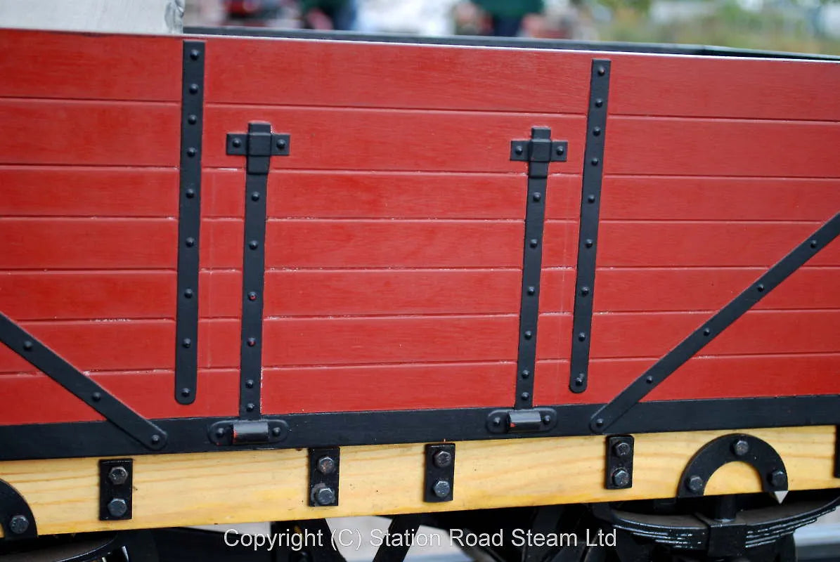 7 1/4 inch gauge planked wagon driving truck