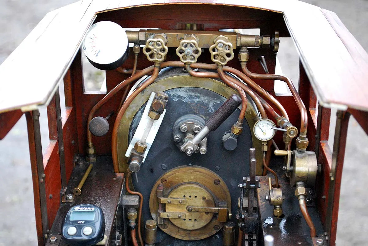 7 1/4 inch gauge NYHRR 4-4-0 "Iron Horse"