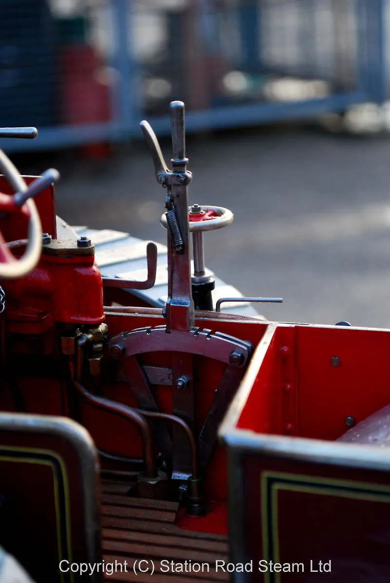 1 1/2 inch scale Allchin traction engine