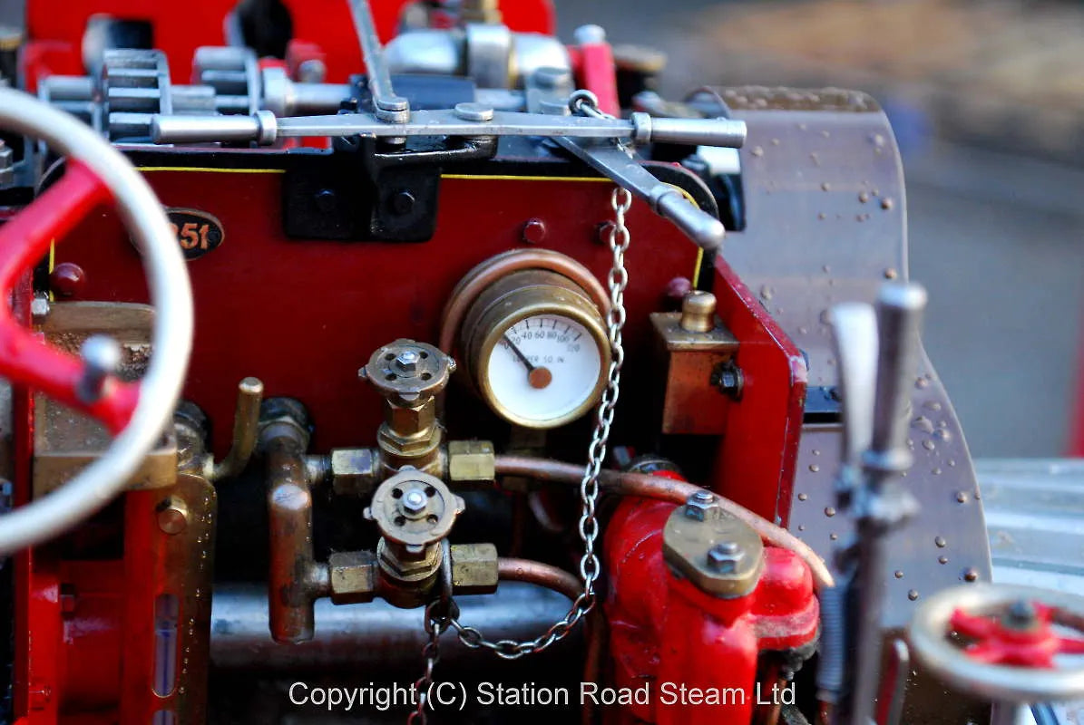 1 1/2 inch scale Allchin traction engine