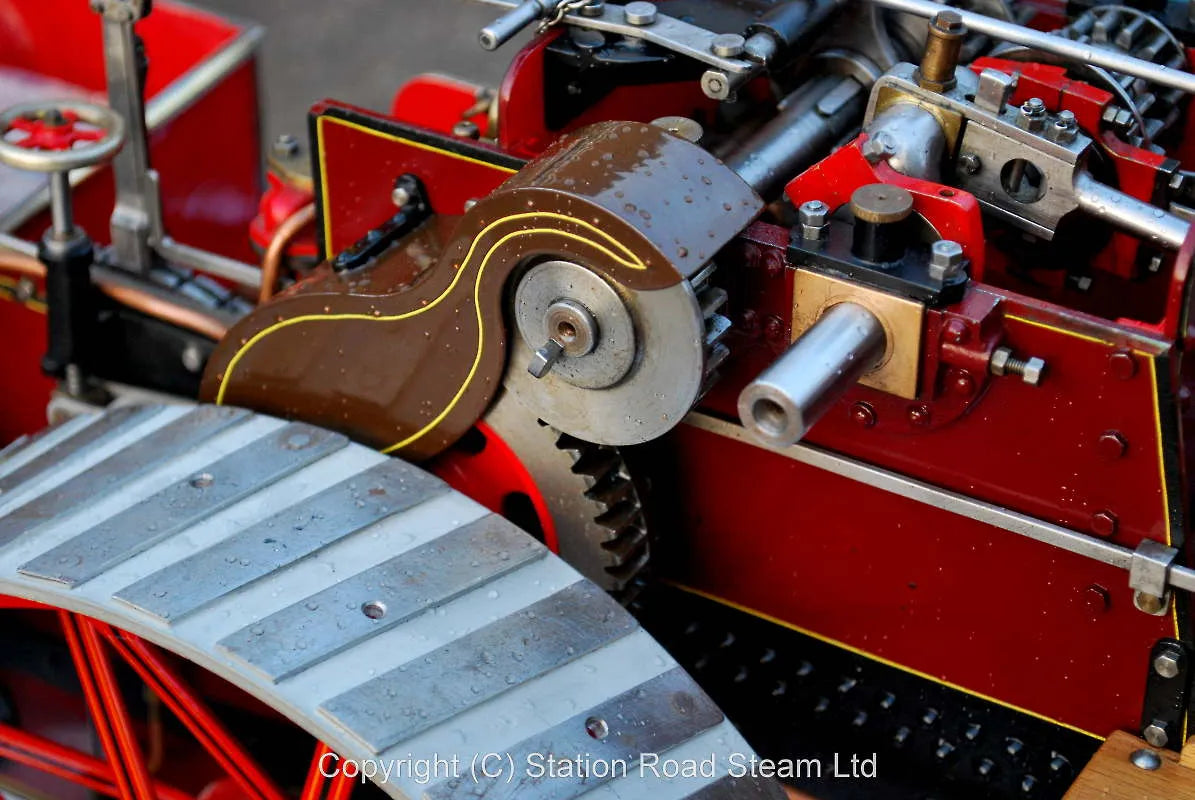 1 1/2 inch scale Allchin traction engine