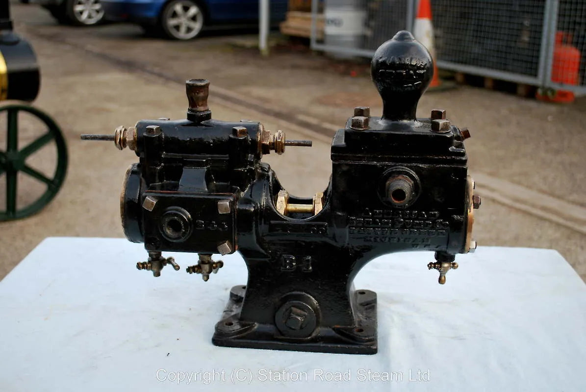 Steam pump