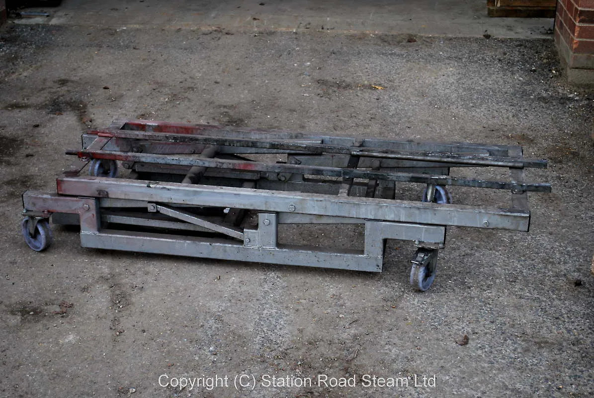 7 1/4 inch gauge hydraulic work platform