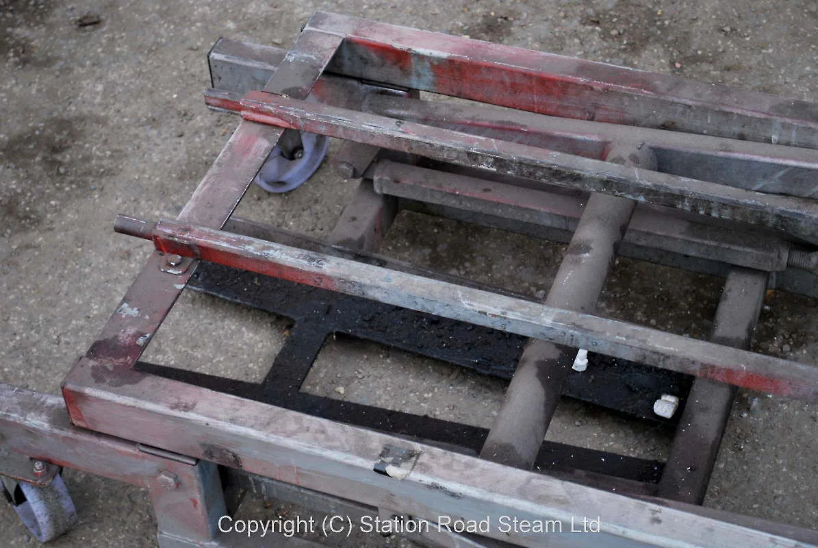 7 1/4 inch gauge hydraulic work platform