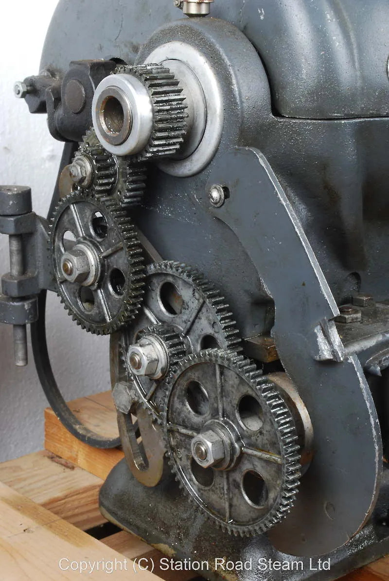 Atlas lathe with faceplate & steady