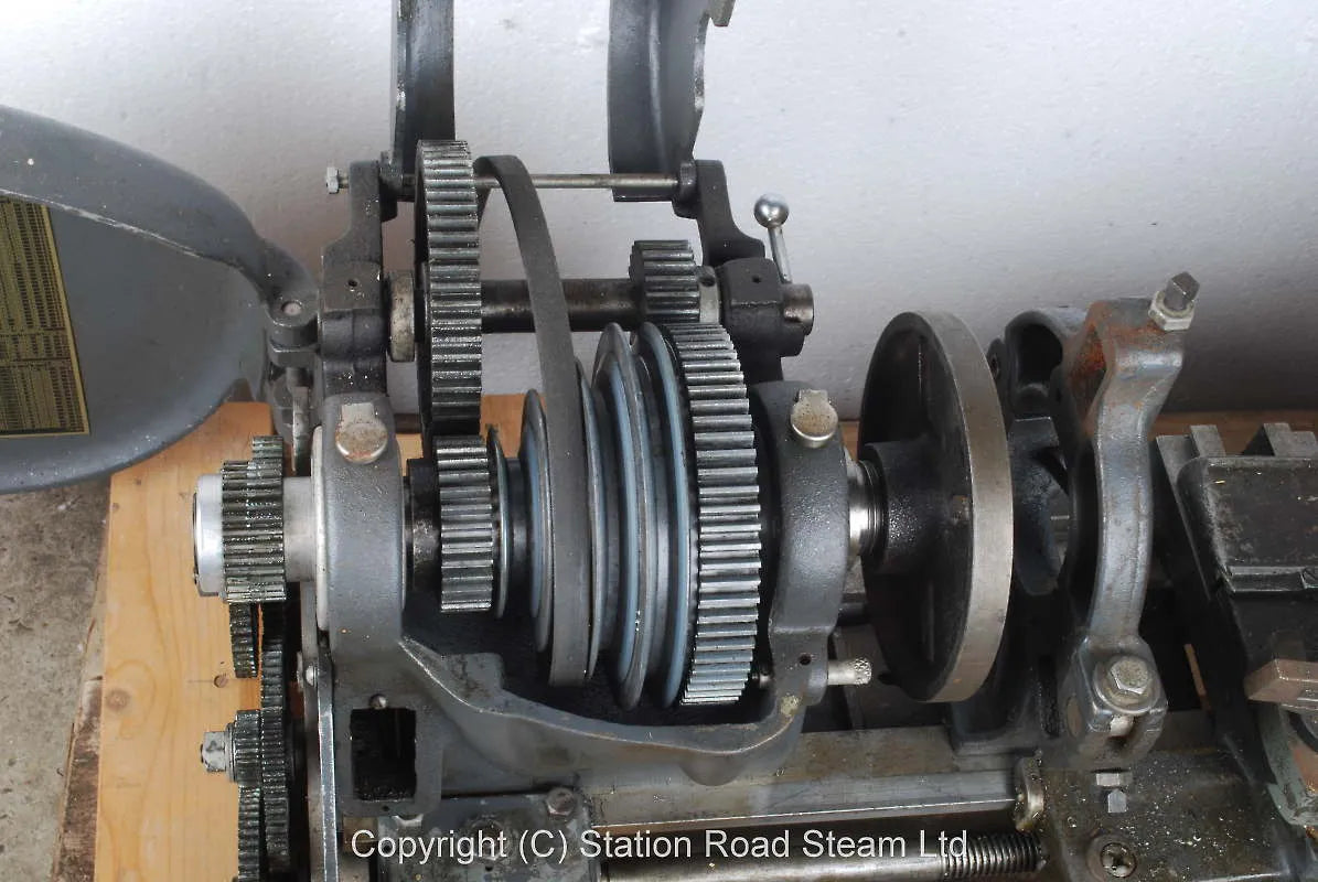Atlas lathe with faceplate & steady