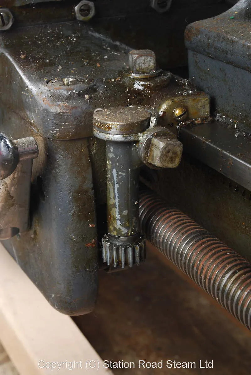 Atlas lathe with faceplate & steady