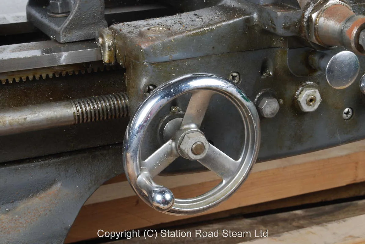 Atlas lathe with faceplate & steady