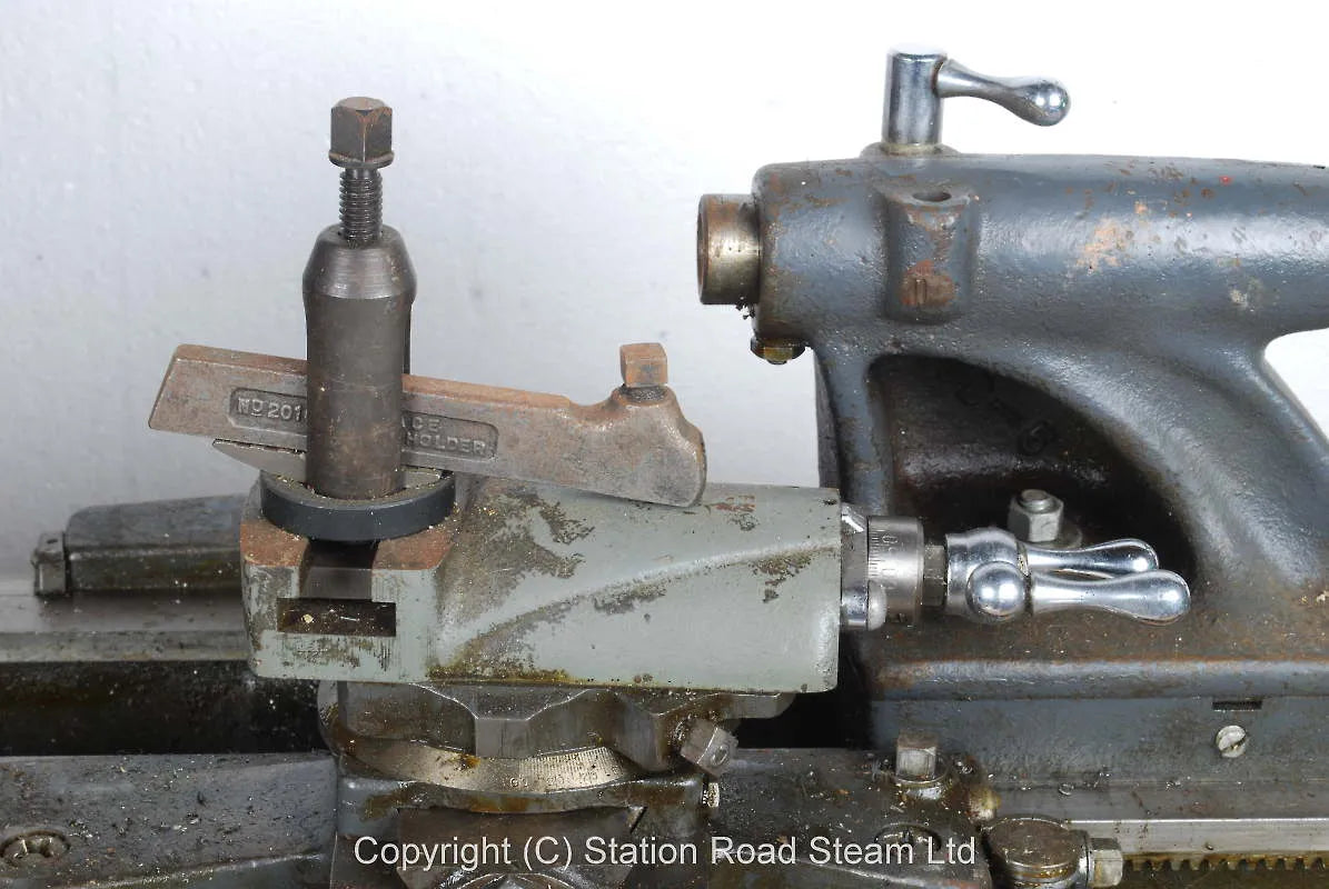 Atlas lathe with faceplate & steady