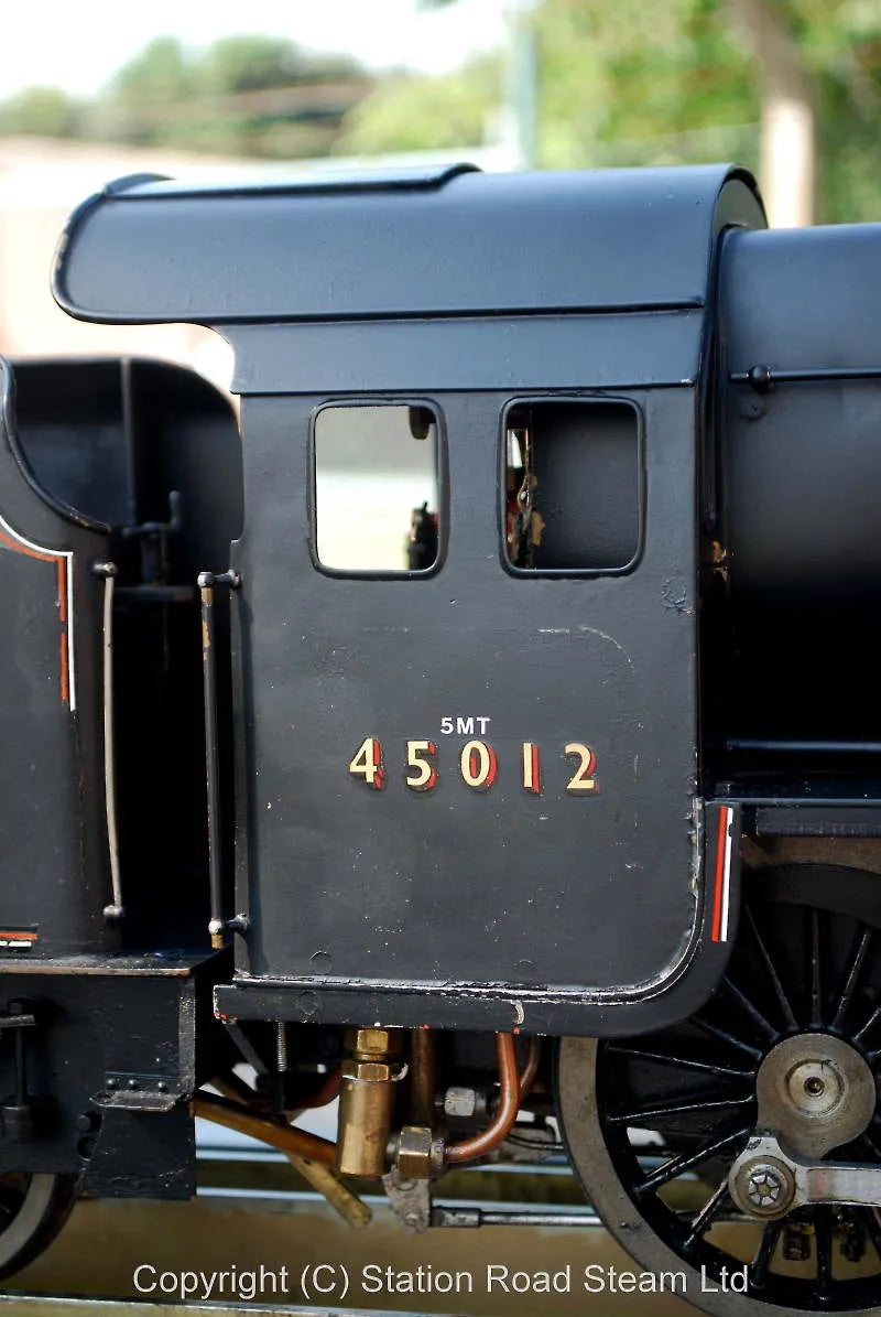 3 1/2 inch gauge Black 5