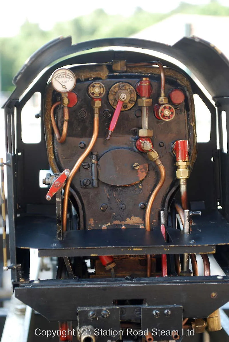 3 1/2 inch gauge Black 5