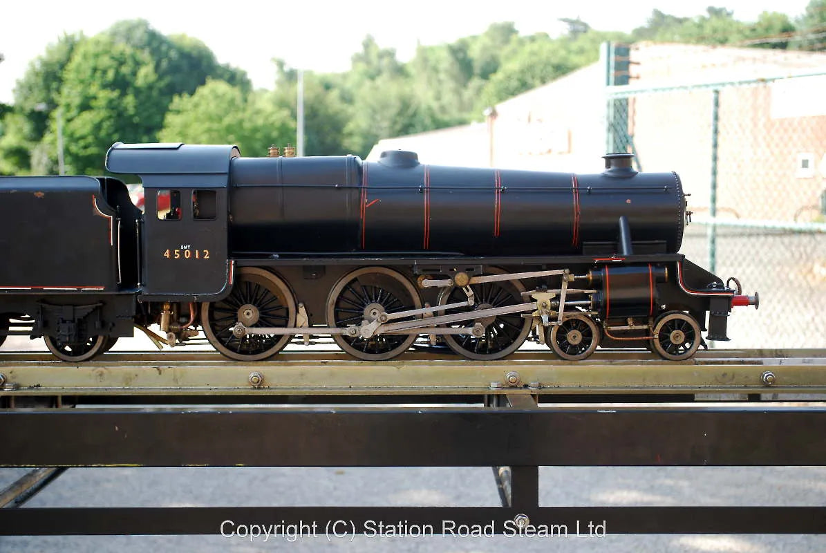 3 1/2 inch gauge Black 5