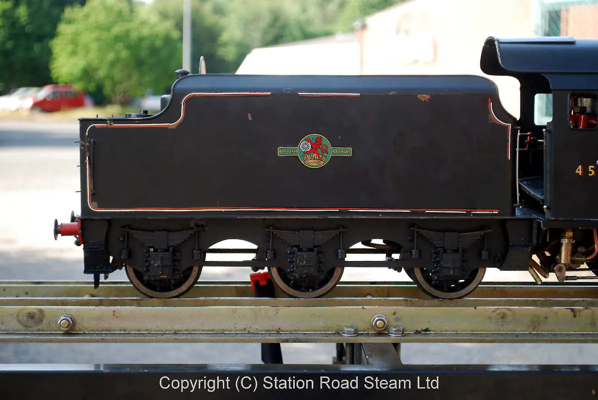 3 1/2 inch gauge Black 5