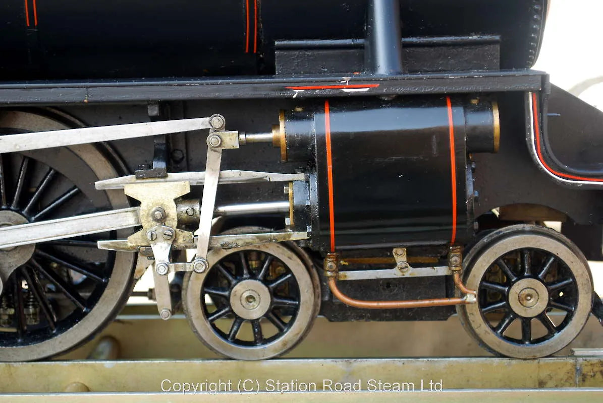 3 1/2 inch gauge Black 5