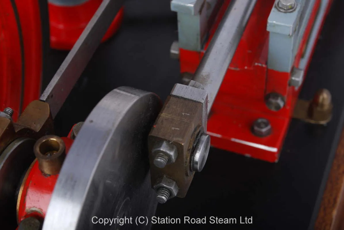 Twin cylinder mill engine with governor