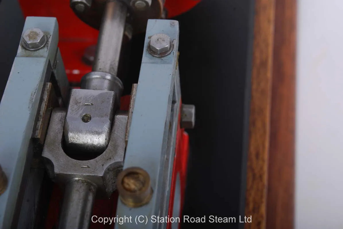 Twin cylinder mill engine with governor