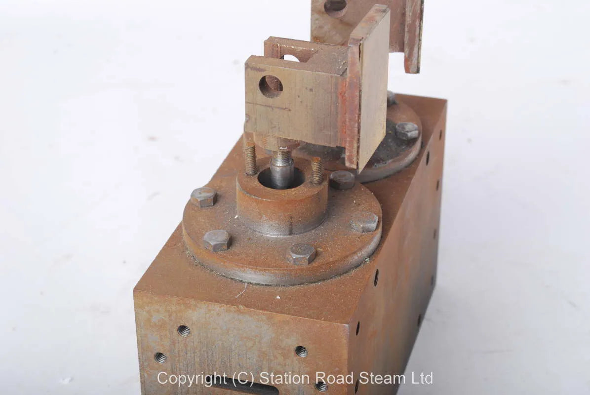 Pair machined 7 1/4 inch gauge inside cylinders