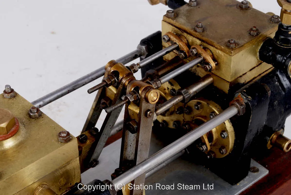 Duplex steam pump