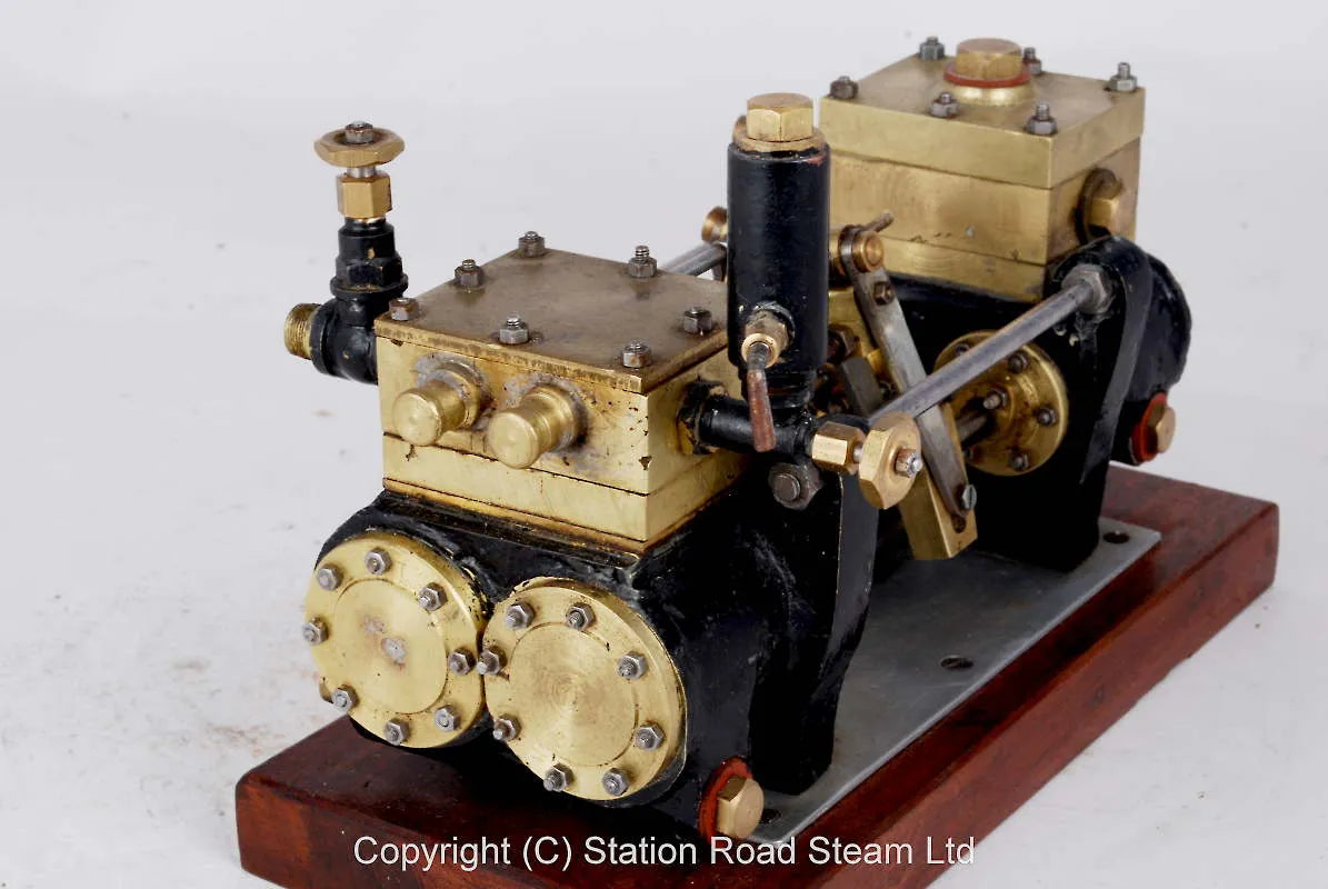 Duplex steam pump