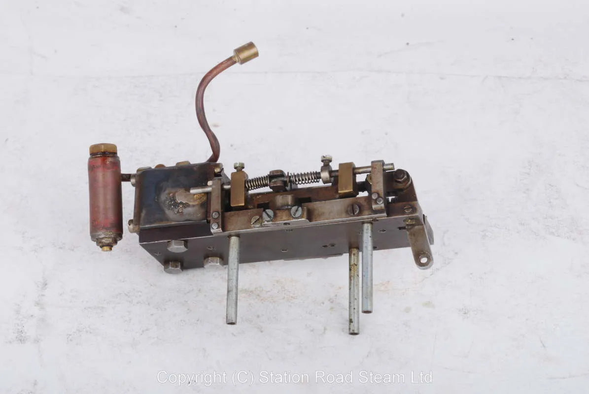 Single cylinder steam engine