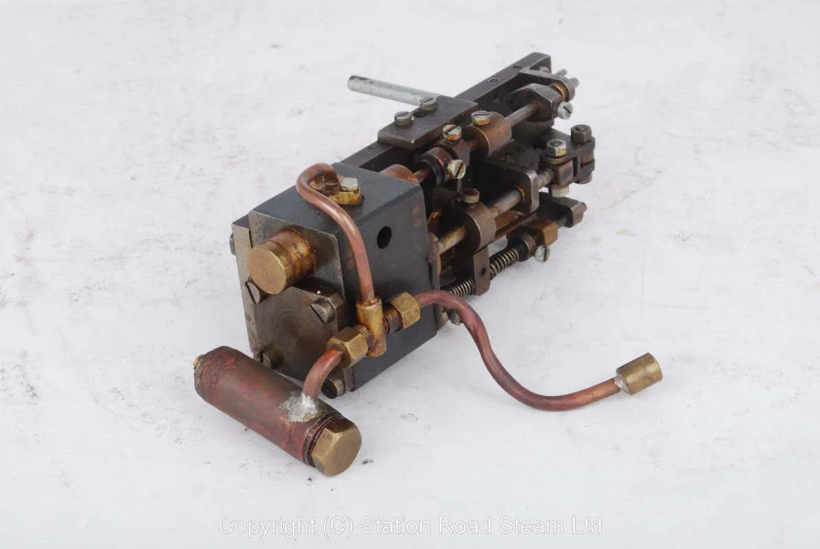 Single cylinder steam engine
