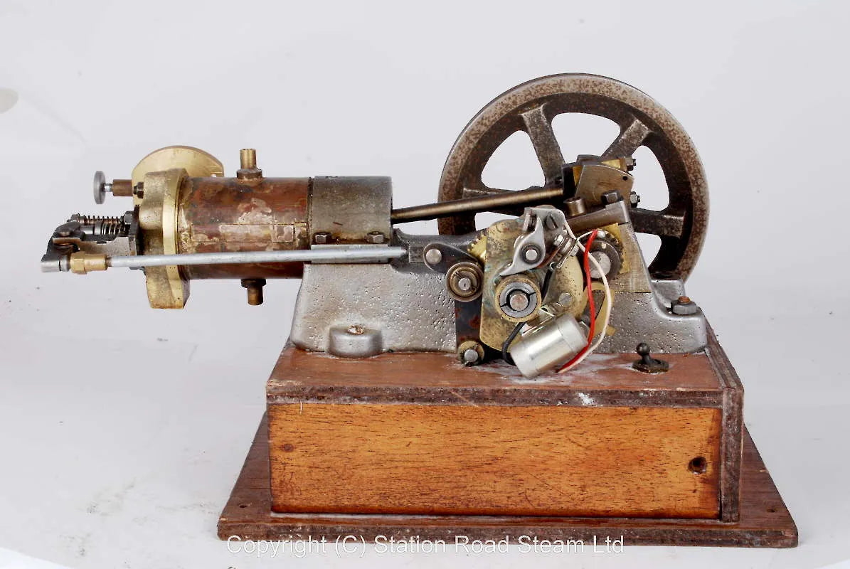 Old open crank IC engine