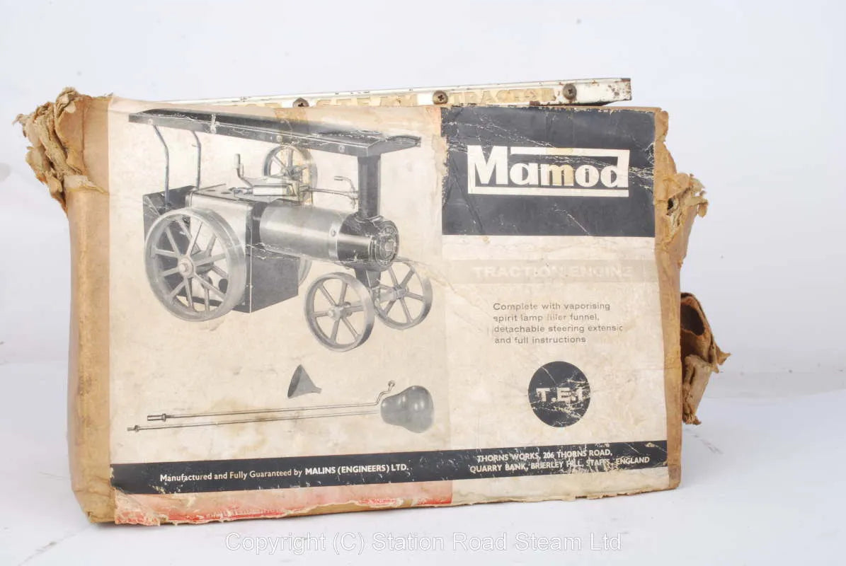 Mamod traction engine in box
