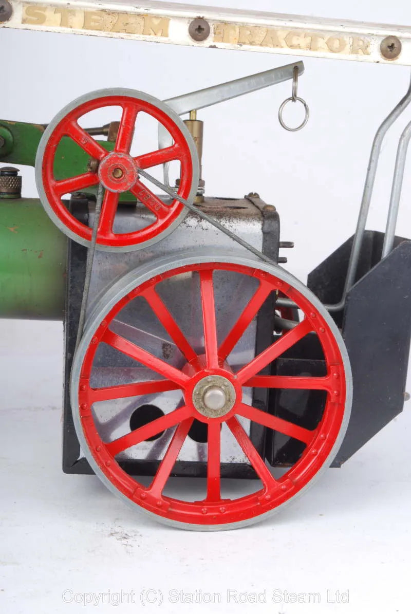 Mamod traction engine in box